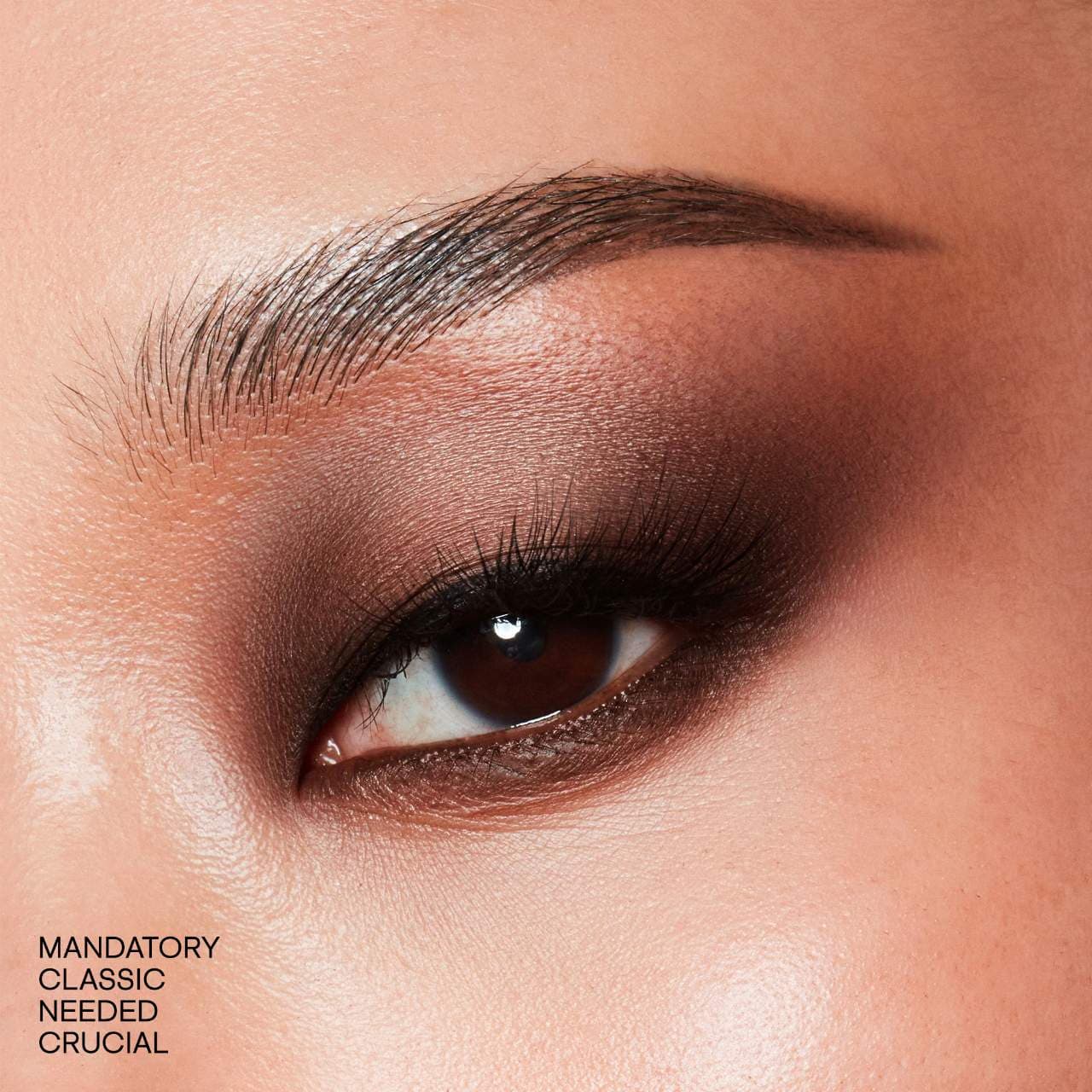 PATRICK TA  Major Dimension III Matte Eyeshadow Palette 6