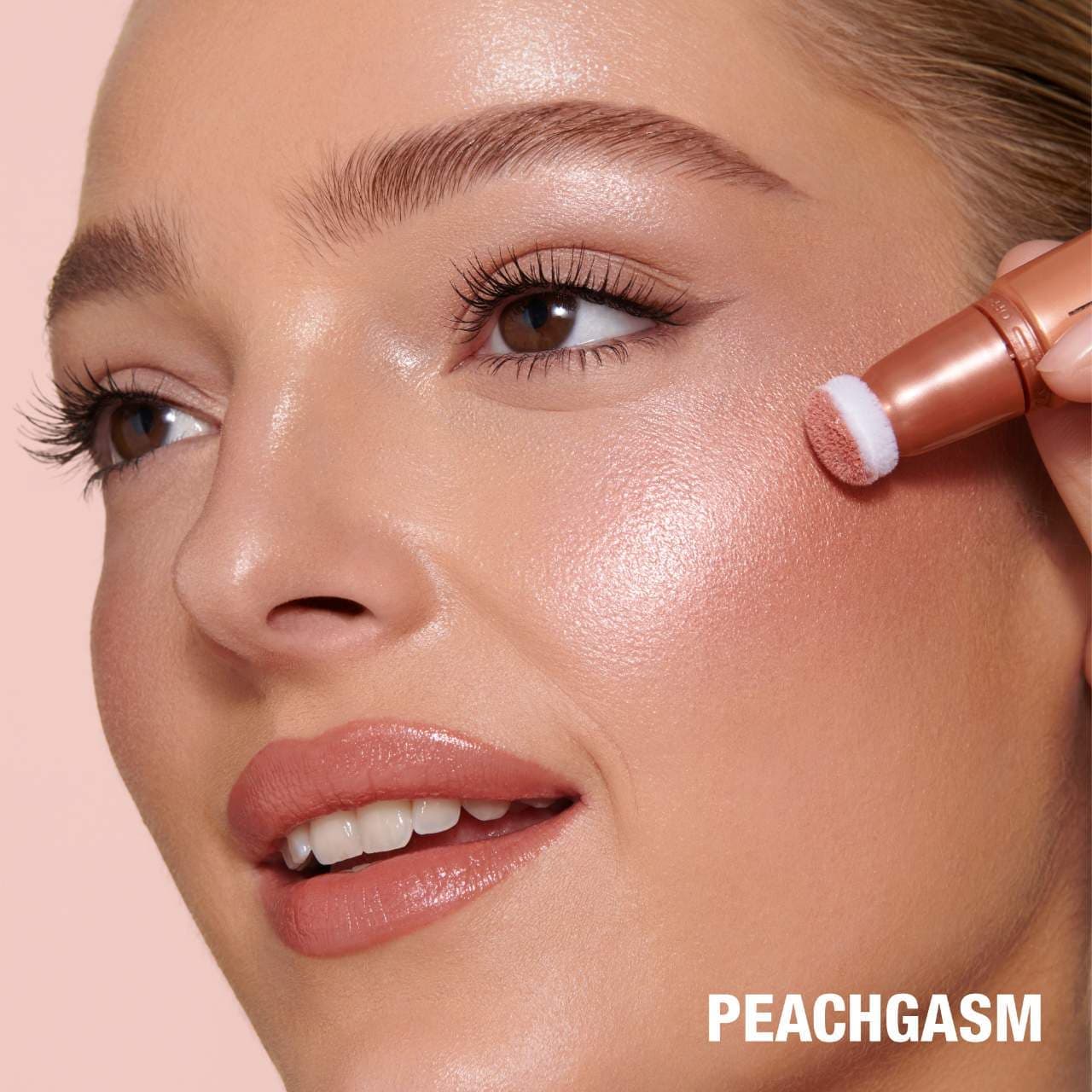 Charlotte Tilbury  Beauty Highlighter Wand 17