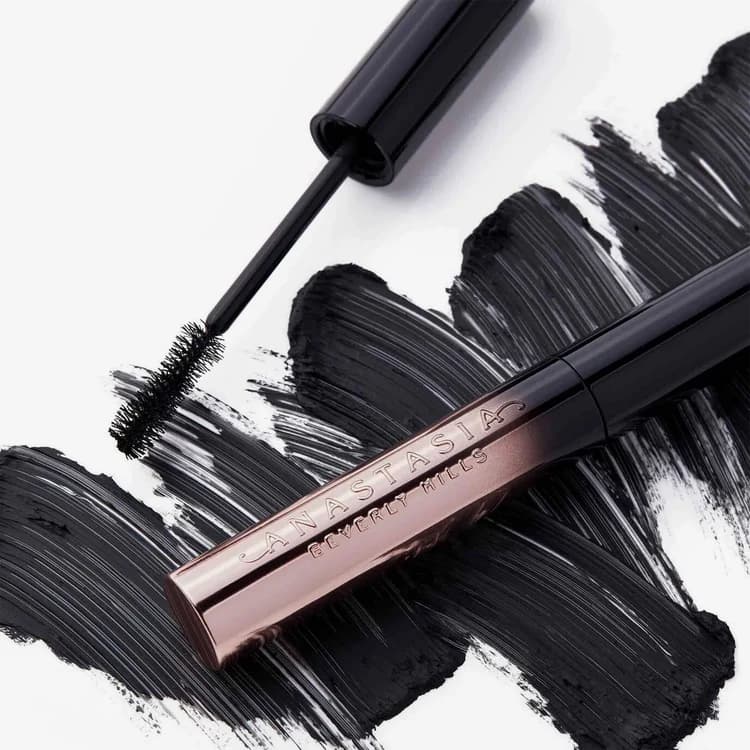 Anastasia Beverly Hills  Lash Brag® Jet-Black Volumizing Mascara 4
