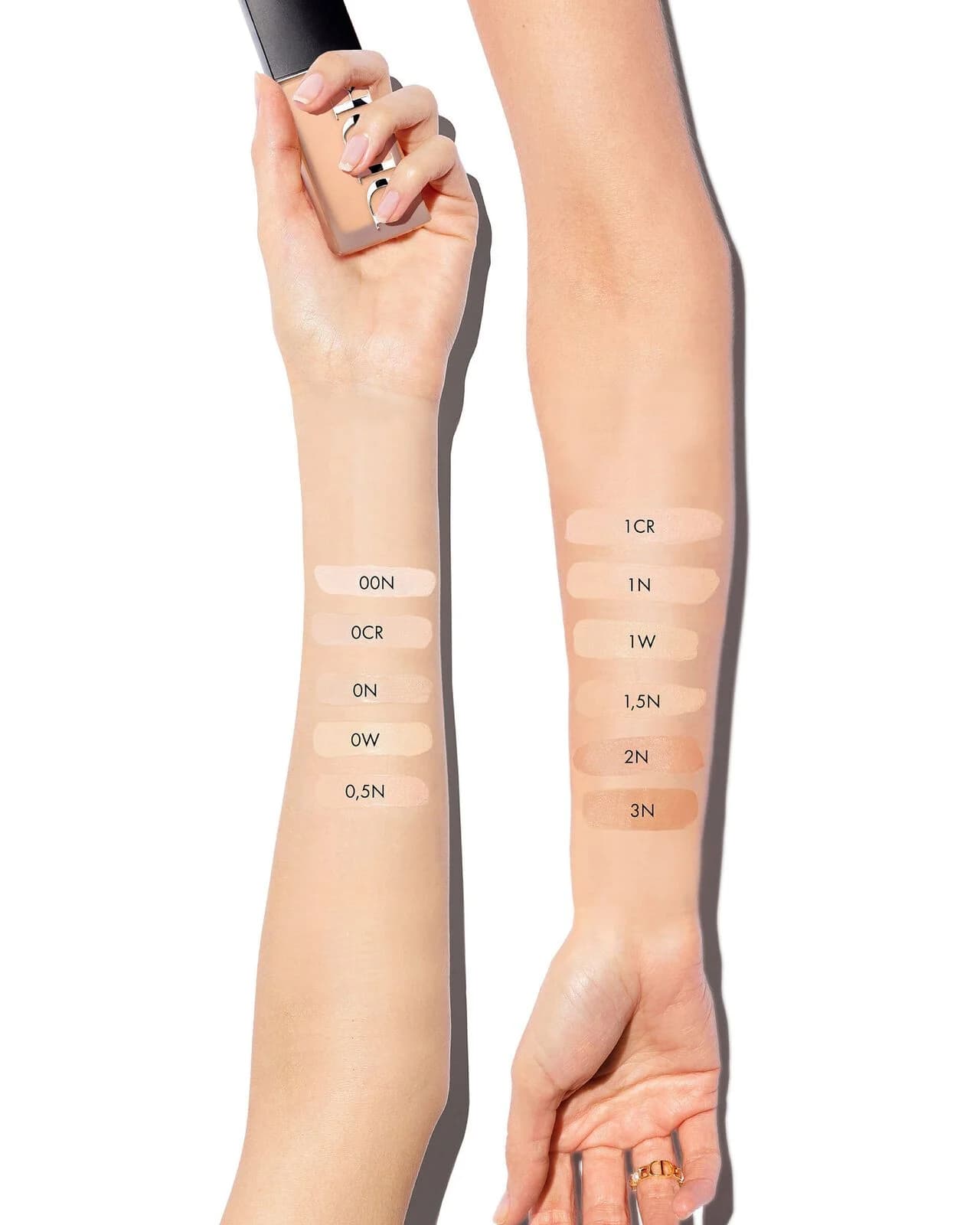 Dior Forever Skin Wear Blurring Natural Matte Foundation - 24h Ultra Wear 8