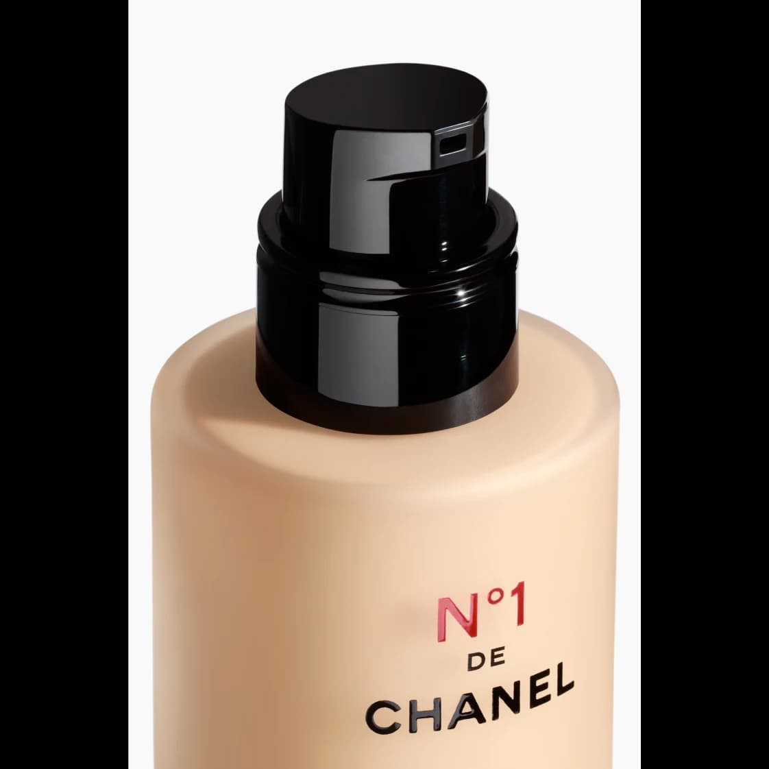 CHANEL N°1 DE CHANEL Revitalizing Foundation 5